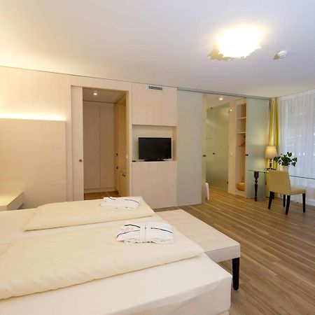 Hotel Baeren Titisee Стая снимка
