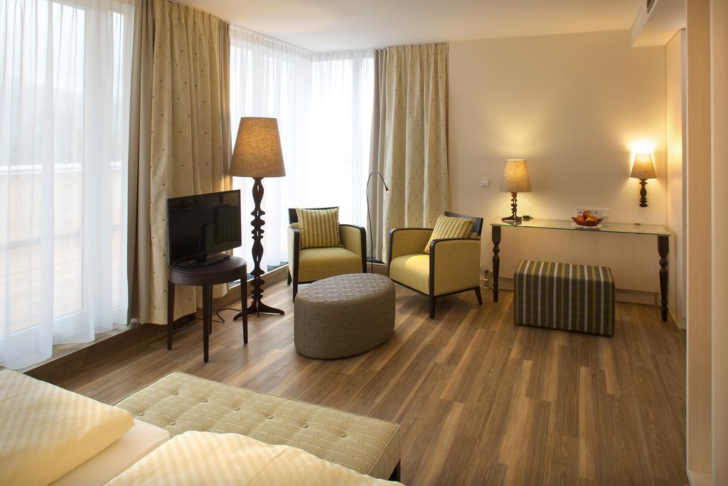 Hotel Baeren Titisee Екстериор снимка